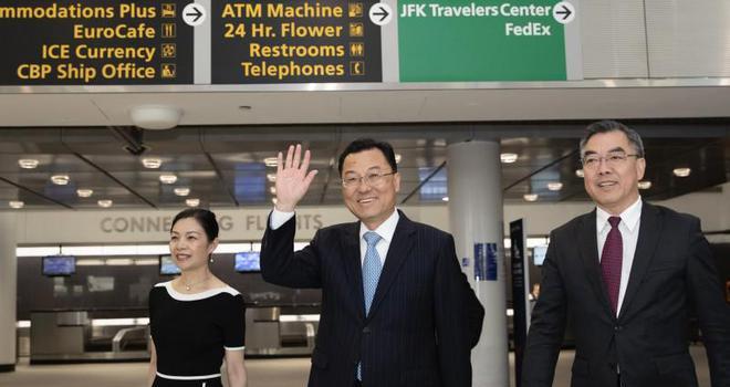 外交部:中国新任驻美大使谢锋已抵美履新,希望美方提供支持和便利   (图2) 外交部:中国新任驻美大使谢锋已抵美履新,希望美方提供支持和便利   (图2)