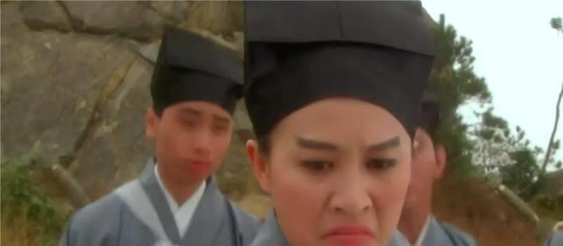 新版《射雕》老顽童剧照曝光!造型一言难尽,与师兄王重阳差距明显(图3) 新版《射雕》老顽童剧照曝光!造型一言难尽,与师兄王重阳差距明显(图3)