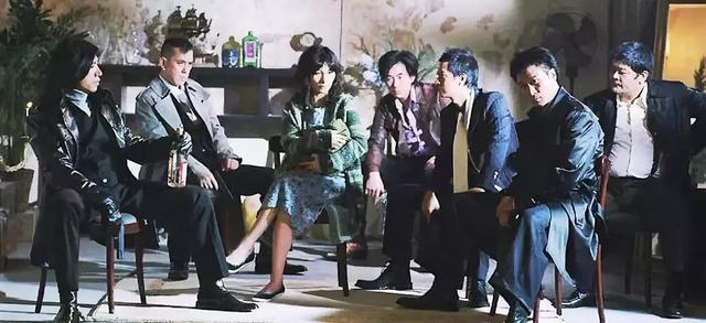 为了拍这部港片,导演买了18000颗子弹,演员几乎都是影帝(图7) 为了拍这部港片,导演买了18000颗子弹,演员几乎都是影帝(图7)