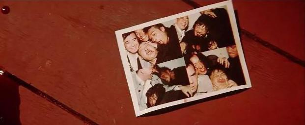 为了拍这部港片,导演买了18000颗子弹,演员几乎都是影帝(图19) 为了拍这部港片,导演买了18000颗子弹,演员几乎都是影帝(图19)