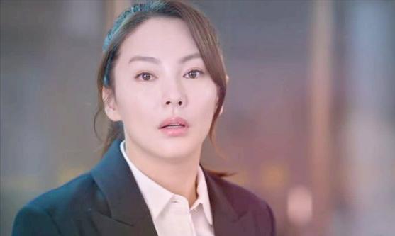 《繁华似锦》:张雨绮的脸垮了,身材也走形了,越来越像西门大妈(图11) 《繁华似锦》:张雨绮的脸垮了,身材也走形了,越来越像西门大妈(图11)