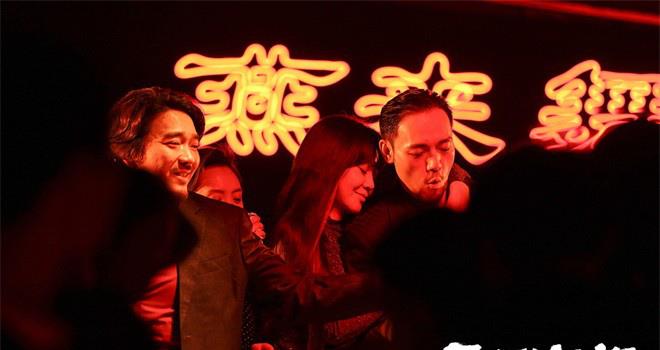 《最后的真相》曝新预告 黄晓明遭遇“恶女”闫妮(图3)