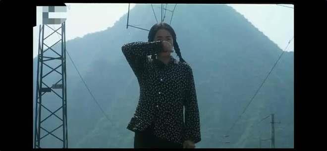 《红月亮》里16岁少女被性侵后的故事，揭露被金钱吞噬的人性黑暗(图4)