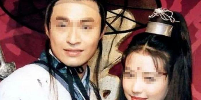 61岁“咆哮帝”官宣恋情，小女友遭群嘲“都是她们不懂珍惜你…”(图5)