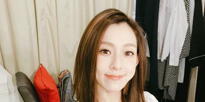 大S被曝公开承认一切，Makiyo宣布离婚：七仙女如今差距有多大(图8)