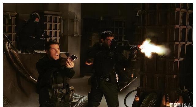 电影《生化危机》中的生化主题与人性探究(图2)