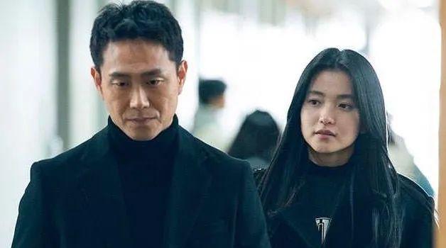 原以为都是怪力乱神鬼话连篇?《恶鬼》才播两集收视破10%!(图11) 原以为都是怪力乱神鬼话连篇?《恶鬼》才播两集收视破10%!(图11)