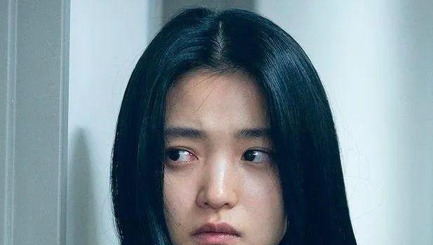 原以为都是怪力乱神鬼话连篇?《恶鬼》才播两集收视破10%!(图9) 原以为都是怪力乱神鬼话连篇?《恶鬼》才播两集收视破10%!(图9)