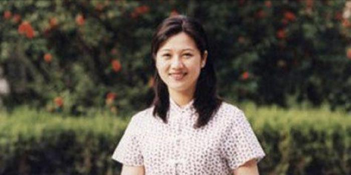 央视肖晓琳退休5个月，在美国儿子家去世，临终26字遗言发人深省(图2)