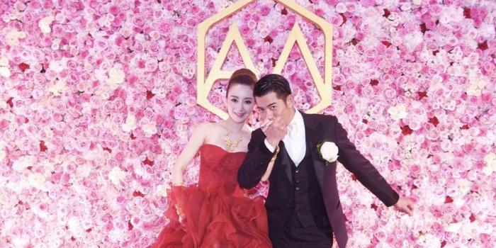 方媛带娃看郭富城演唱会,女儿大喊爸爸英文名,还能跟唱爸爸的歌(图19) 方媛带娃看郭富城演唱会,女儿大喊爸爸英文名,还能跟唱爸爸的歌(图19)