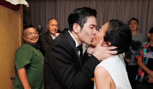 萧敬腾未婚妻突晒「萧宝宝」萌照！16天前才爆怀孕　网涌入狂祝福(图1)