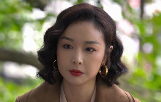 首播收视率破1，《新闻联播》花18秒强推，央视这部生活剧爆了(图4)