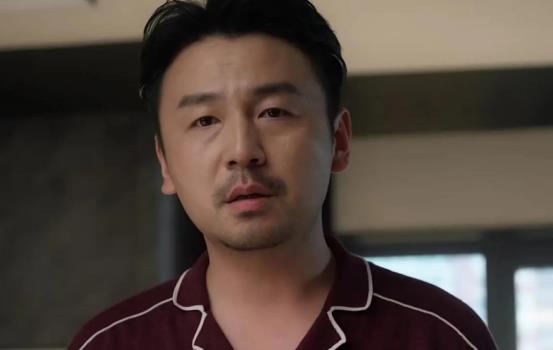 首播收视率破1，《新闻联播》花18秒强推，央视这部生活剧爆了(图3)