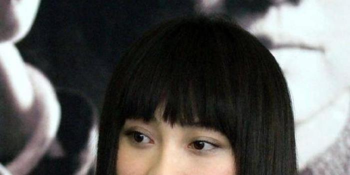 41岁女星姚笛近照惹争议，脸肿眼大嘴奇怪，满脸科技疑整容失败(图11)