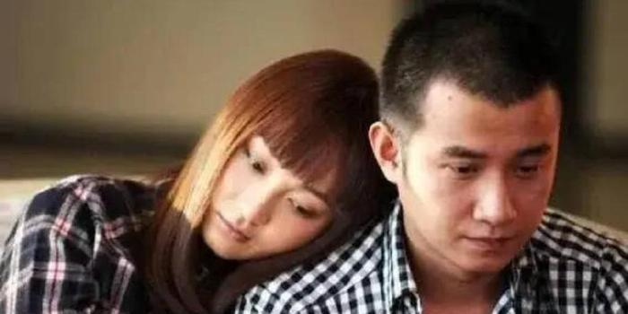 41岁女星姚笛近照惹争议，脸肿眼大嘴奇怪，满脸科技疑整容失败(图10)