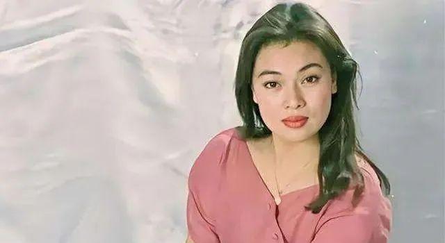 史可俩混血儿子长大了!老大肌肉健壮似施瓦辛格,老二瘦削颜值最高(图10) 史可俩混血儿子长大了!老大肌肉健壮似施瓦辛格,老二瘦削颜值最高(图10)