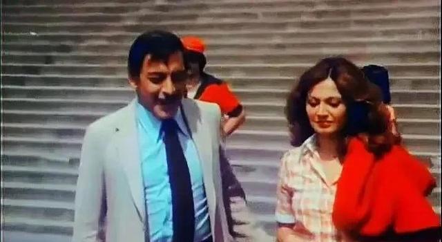 1978年的埃及电影《走向深渊》，我最欣赏它结尾的那段台词拍摄(图6)