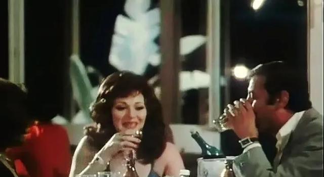 1978年的埃及电影《走向深渊》，我最欣赏它结尾的那段台词拍摄(图9)