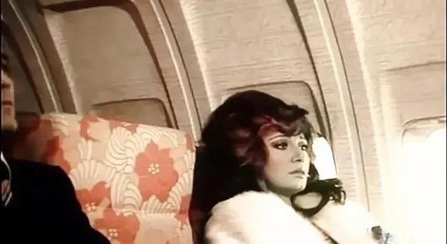 1978年的埃及电影《走向深渊》，我最欣赏它结尾的那段台词拍摄(图23)