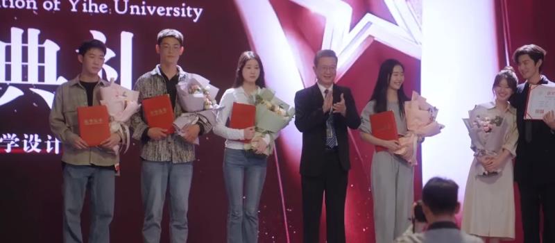 《偷偷藏不住》大结局,看似圆满的背后,其实处处透着遗憾和浮夸(图10) 《偷偷藏不住》大结局,看似圆满的背后,其实处处透着遗憾和浮夸(图10)