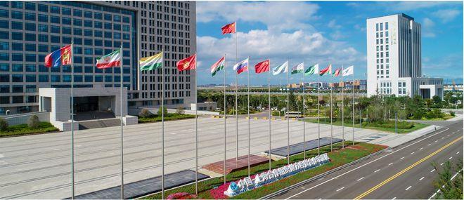 李强:采取更有针对性措施扩内需稳外需 努力推动经济运行持续回升向好 (图1) 李强:采取更有针对性措施扩内需稳外需 努力推动经济运行持续回升向好