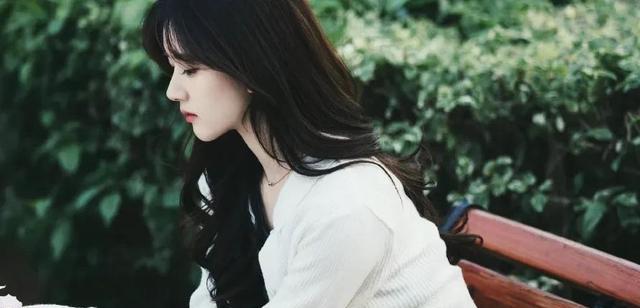 《偷偷藏不住》：一物降一物，挖墙脚的来了(图1)