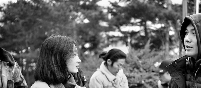 《燃冬》曝导演特辑 陈哲艺:拍给90后的一封情书(图1) 《燃冬》曝导演特辑 陈哲艺:拍给90后的一封情书(图1)