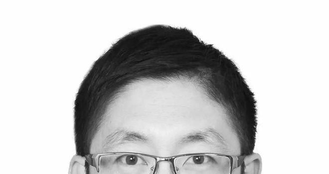 43岁民警在处置警情时被嫌疑人持刀刺伤,不幸牺牲 (图2) 43岁民警在处置警情时被嫌疑人持刀刺伤,不幸牺牲 (图2)