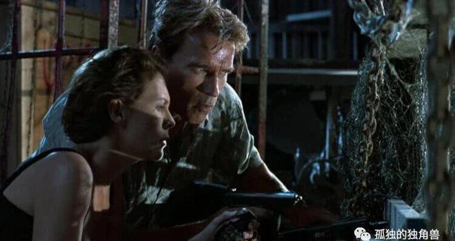 《真实的谎言》：一场刺激有趣，属于「好」大叔的梦幻冒险(图8)