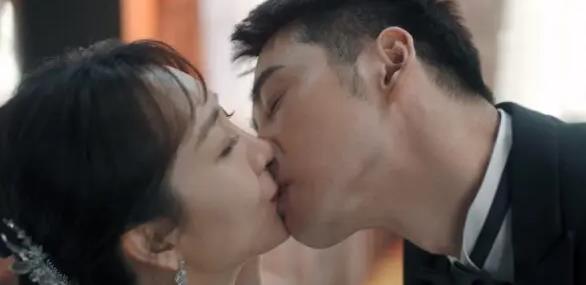 《熟年》：宋丹丹撑起全剧看点，演技最好的却是一个木讷的男配角(图3)