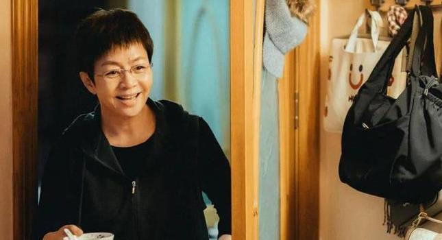 《熟年》：宋丹丹撑起全剧看点，演技最好的却是一个木讷的男配角(图5)