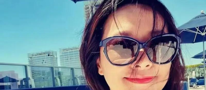 49岁徐静蕾近况曝光：晒高端泳池照，定居美国6年，已吃成胖美人(图2)