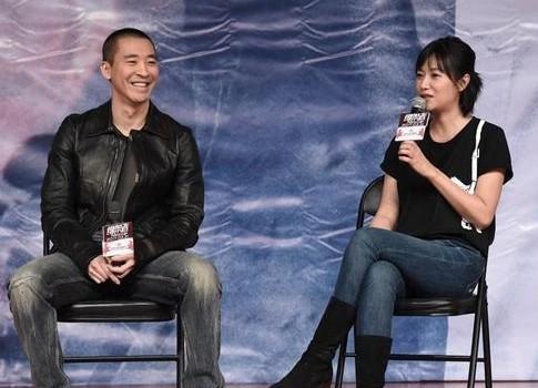 49岁徐静蕾近况曝光：晒高端泳池照，定居美国6年，已吃成胖美人(图31)