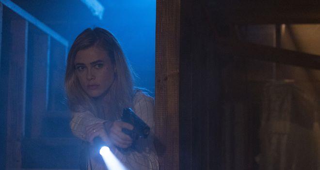 ​《思维笼》，超诡谲的悬疑惊悚电影，杀人魔将死者扮成黄金天使(图14)