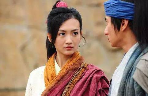 《熟年》：好好一部剧，让女二号拖了后腿，完全被唐艺昕比下去了(图4)