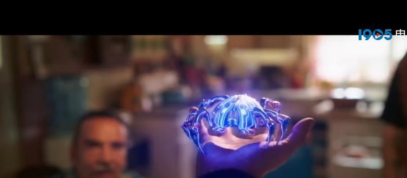 DC超英片《蓝甲虫》曝新预告 少年成长为超级英雄(图1) DC超英片《蓝甲虫》曝新预告 少年成长为超级英雄(图1)