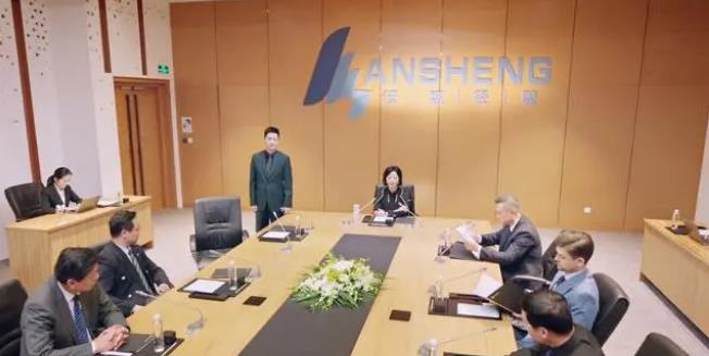 独播1天，收视率破1.5，老戏骨演技惊艳，剧情紧凑吸睛(图8)