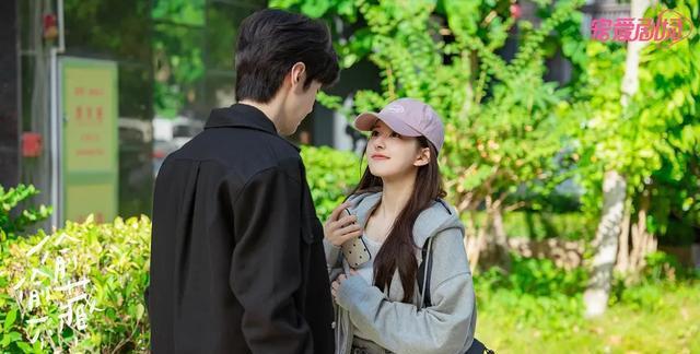 同样演被陈哲远“守护的女孩”，赵露思和沈月对比，差别就出来了(图3)