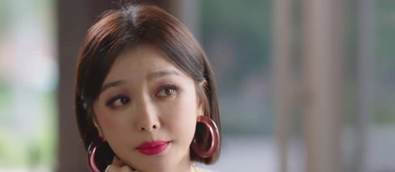 张雨绮秦岚新剧对打，拼招商，拼多巴胺穿搭，拼独立女性(图5)