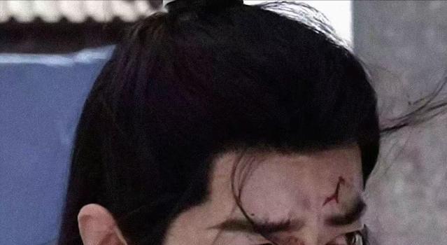 同样都是受鞭刑，将肖战、白敬亭放在一起对比，高下立判！(图6)