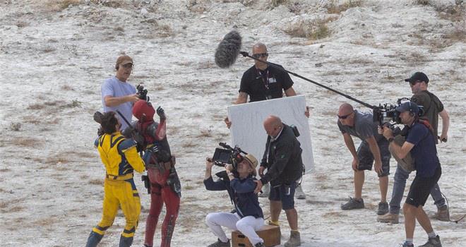 小贱贱PK金刚狼！《死侍3》曝片场照 打斗戏开拍(图4)