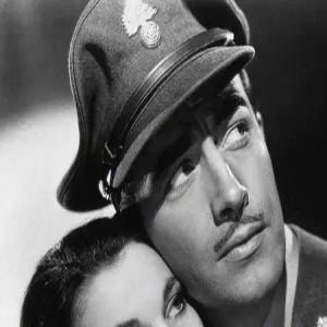 《魂断蓝桥》：战争、爱情与生命意义的情感探索与文化传承