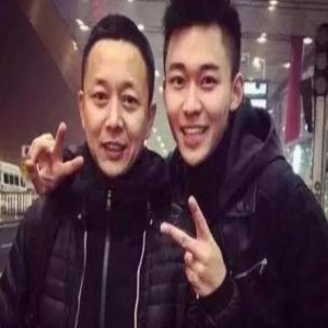 演技不输张嘉译,被大咖踢出剧组十年没戏拍,现被儿子带火