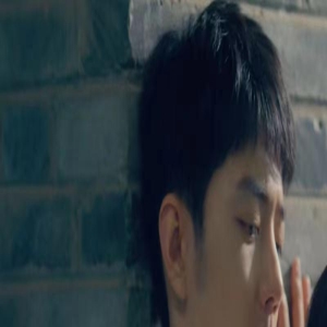 《骄阳伴我》热度被抢,肖战稳居角色热度第一,剧情更具现实意义