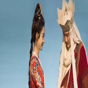 冯绍峰带4岁儿子看灯光秀,父子互动超有爱,被传与赵丽颖已复婚