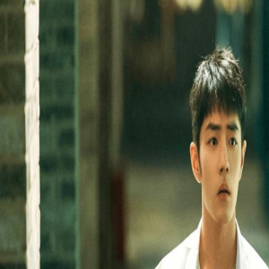 《骄阳伴我》热播中,白百何却走不出五年前的影响,一指禅成梦魇