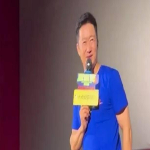 可怜!吴京的电影只有他一个人跑路演?