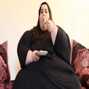 美国600斤少女长出“象腿”,五官精致似明星,减肥后被男友抛弃