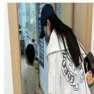 Baby送儿子上学,和黄晓明同在家长群,7岁儿子凭实力上上海中学