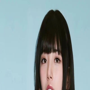 惊了,红了十几年的她才28?